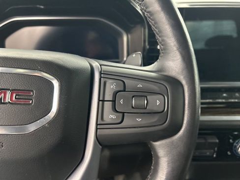 Used 2022 GMC Sierra 1500 Elevation image 11