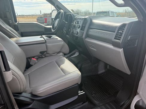 Used 2018 Ford F250 XL image 23