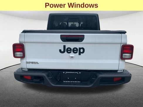 Used 2022 Jeep Gladiator Mojave AWD/4WD image 11