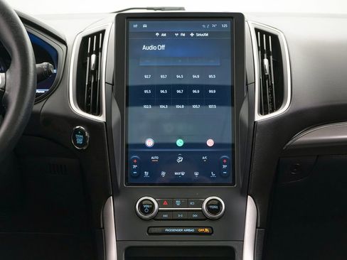 Certified 2022 Ford Edge SEL w/ Convenience Package image 15