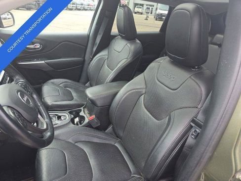 Certified 2021 Jeep Cherokee Limited w/ Elite Package AWD/4WD image 10