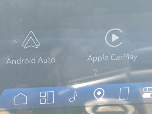 Used 2024 Cadillac Lyriq Tech AWD/4WD image 4