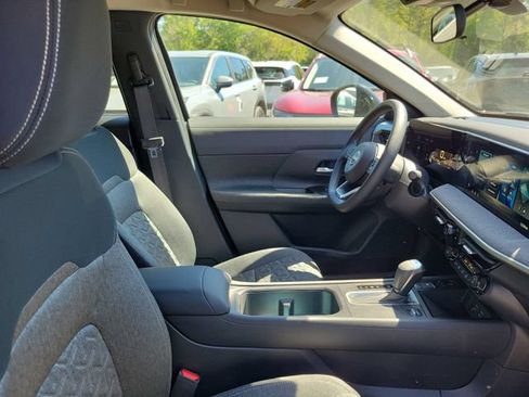 New 2026 Nissan Kicks SV w/ SV Premium Package FWD image 31