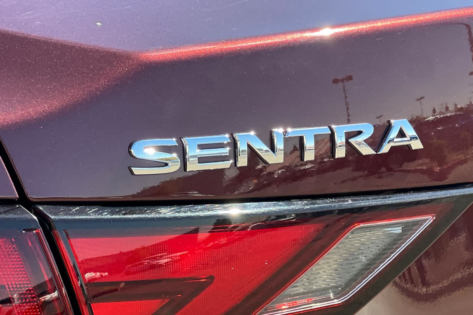 Used 2025 Nissan Sentra SV FWD image 30
