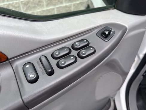 Used 2002 Ford F350 Lariat image 15