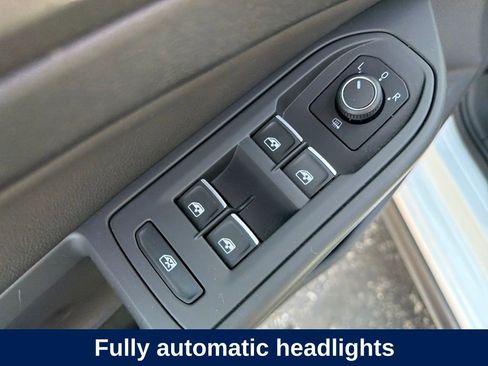 Used 2022 Volkswagen GTI SE image 13