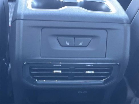 Used 2024 GMC Sierra EV Denali image 13