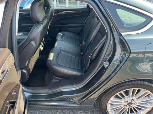 Used 2015 Ford Fusion SE w/ Equipment Group 202A FWD image 21