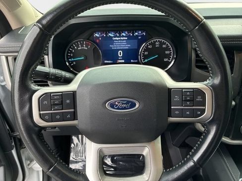 Used 2023 Ford Expedition XLT AWD/4WD image 11