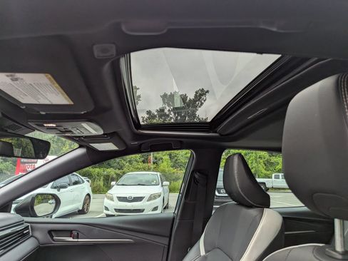 Used 2025 Toyota Camry SE w/ Multimedia Upgrade Package FWD image 23