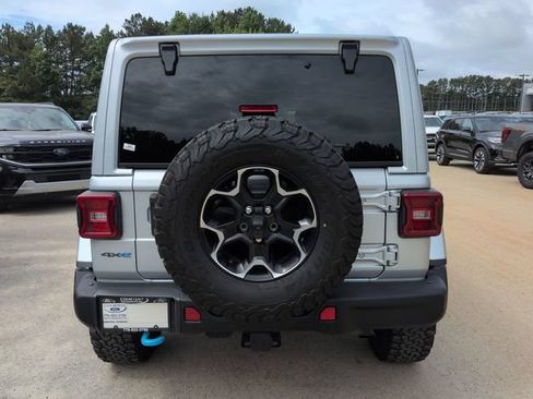 Used 2023 Jeep Wrangler Unlimited Rubicon 4xe w/ Steel Bumper Group AWD/4WD image 6