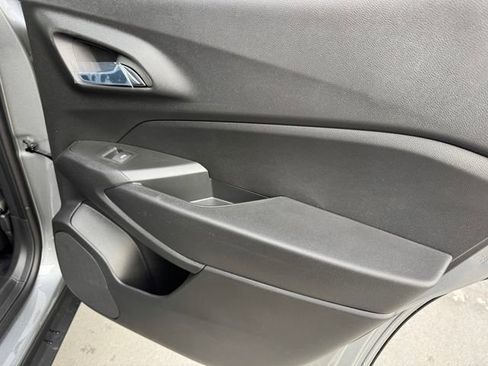 New 2026 Chevrolet Trax LT image 11