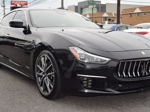 Used 2019 Maserati Ghibli S GranLusso AWD/4WD image 13