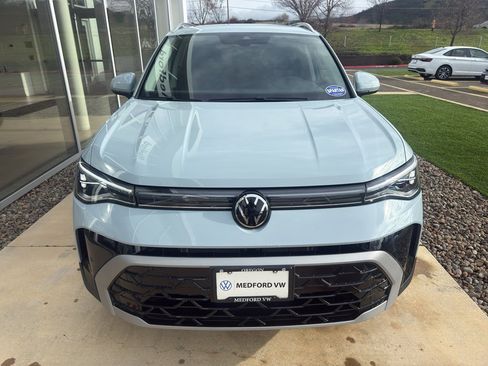 New 2026 Volkswagen Taos SEL image 2