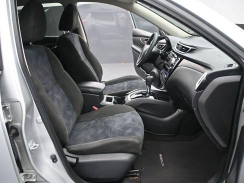 Used 2015 Nissan Rogue SV AWD/4WD image 16