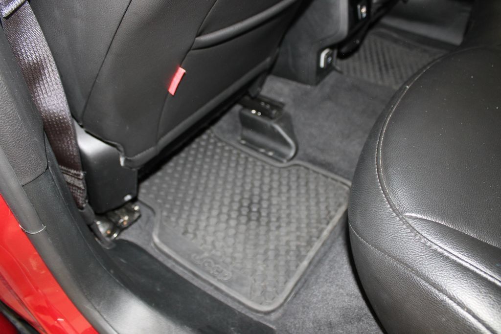 Used 2025 Jeep Compass Trailhawk AWD/4WD image 22