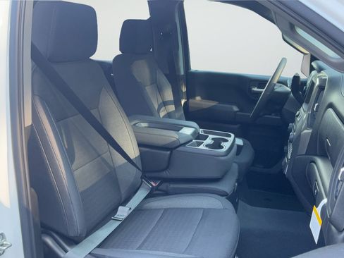 New 2026 Chevrolet Silverado 1500 Custom RWD image 18