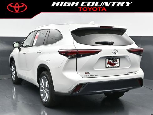 New 2026 Toyota Highlander Limited AWD/4WD image 4