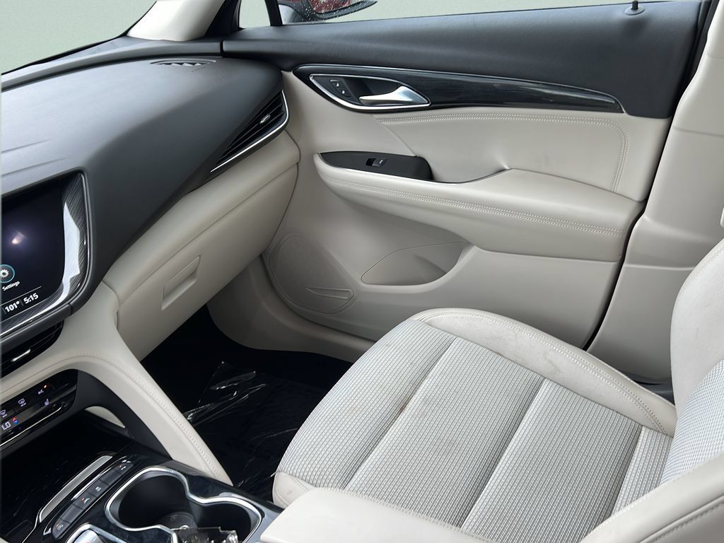Used 2022 Buick Envision Preferred FWD image 13