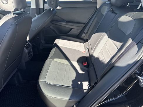 New 2026 Volkswagen Taos SE image 24