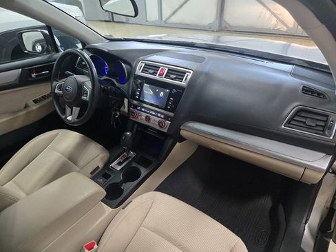 Used 2017 Subaru Outback 2.5i Premium AWD/4WD image 16
