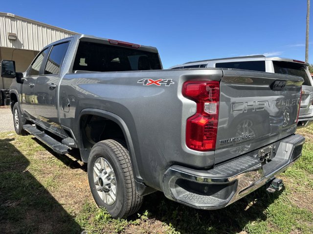 Used 2025 Chevrolet Silverado 2500 LT w/ Convenience Package AWD/4WD image 17