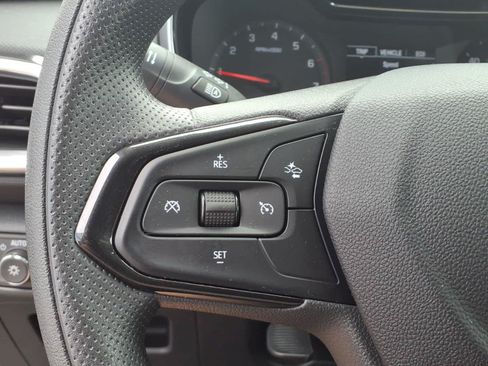 Used 2023 Chevrolet TrailBlazer LT FWD image 15