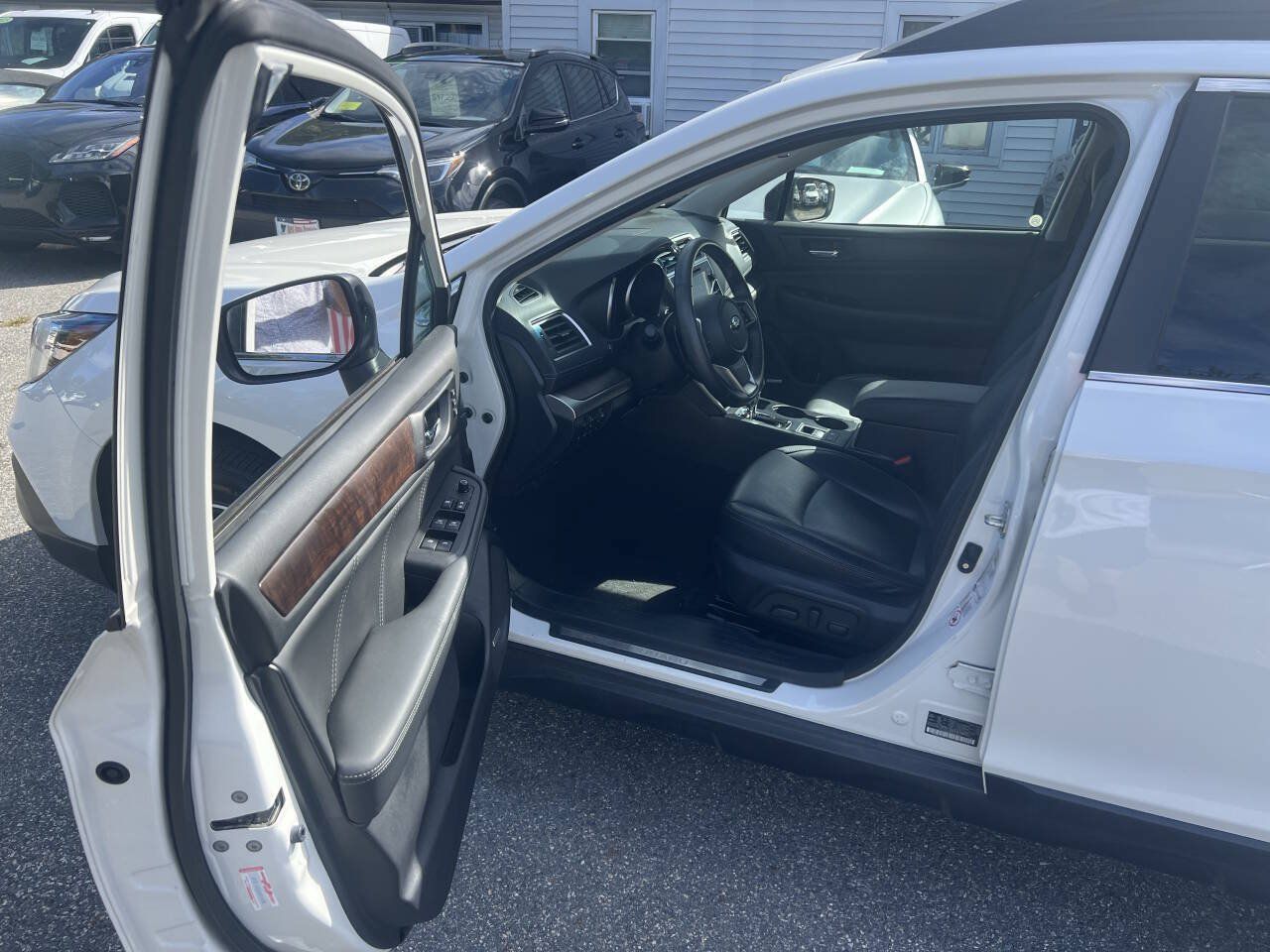 Used 2019 Subaru Outback 2.5i Limited AWD/4WD image 25