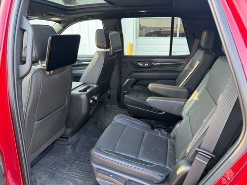 Used 2021 GMC Yukon Denali w/ Denali Premium Package AWD/4WD image 13
