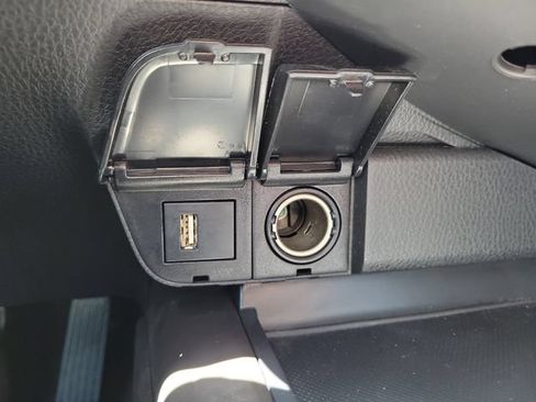 Used 2024 Toyota Camry SE FWD image 30
