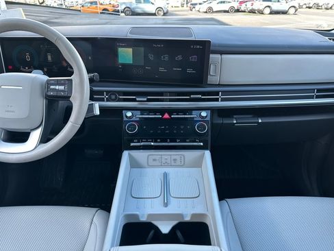 Certified 2025 Hyundai Santa Fe SEL image 16