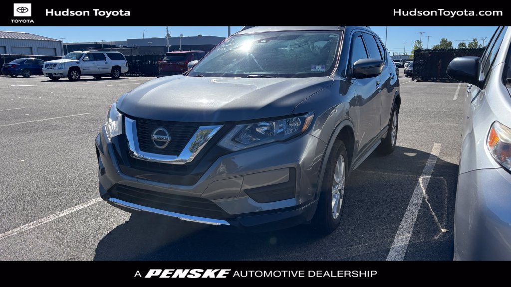 Used 2019 Nissan Rogue SV AWD/4WD image 1