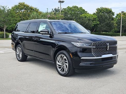New 2025 Lincoln Navigator L Reserve AWD/4WD image 27