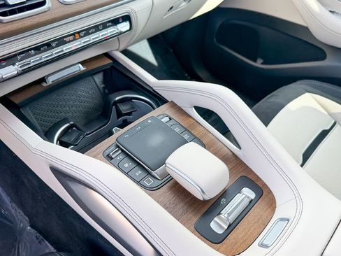 Used 2025 Mercedes-Benz GLE 63 AMG S image 29