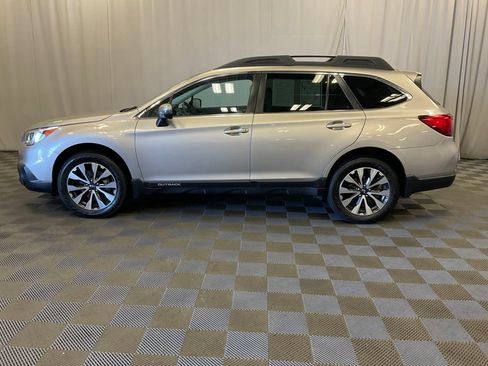 Used 2016 Subaru Outback 2.5i Limited AWD/4WD image 5