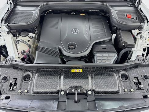 New 2026 Mercedes-Benz GLS 450 4MATIC image 11