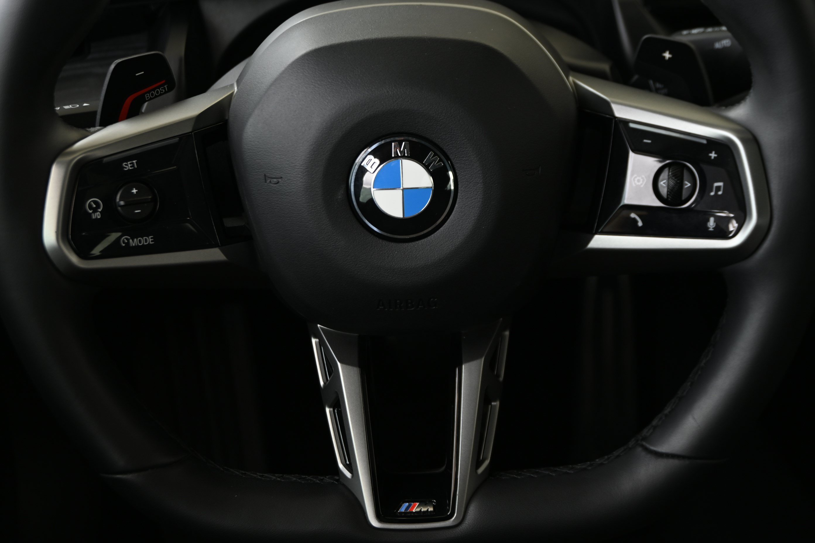 Used 2026 BMW 530i xDrive w/ M Sport Package AWD/4WD image 29