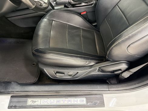 Used 2017 Ford Mustang GT Premium RWD image 14