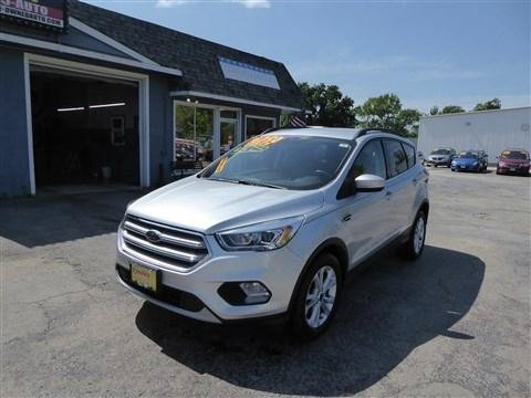 Used 2019 Ford Escape SEL FWD image 2