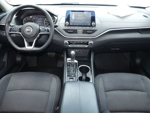 Used 2022 Nissan Altima 2.5 SV w/ SV Premium Package AWD/4WD image 6