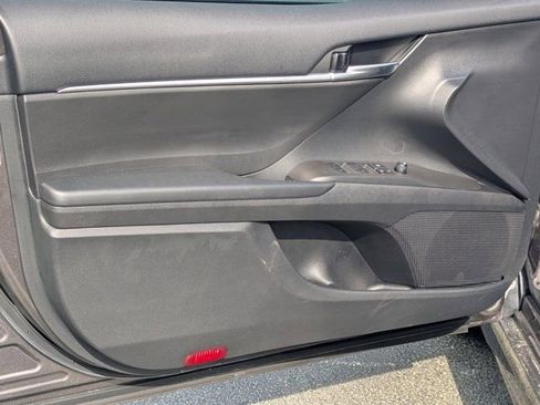 Used 2023 Toyota Camry SE w/ Audio Upgrade Package image 10