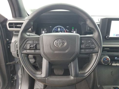Used 2025 Toyota Tacoma SR image 21