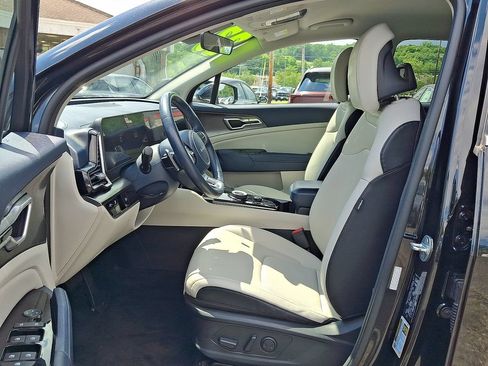 Certified 2023 Kia Sportage EX AWD/4WD image 3