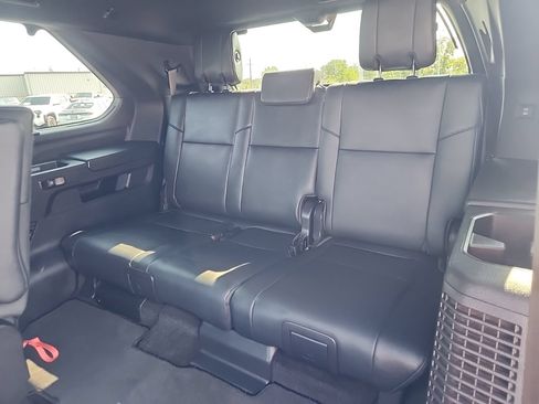 Used 2025 Toyota Sequoia Platinum AWD/4WD image 35
