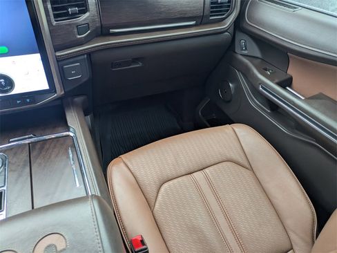 Used 2022 Ford Expedition King Ranch image 19