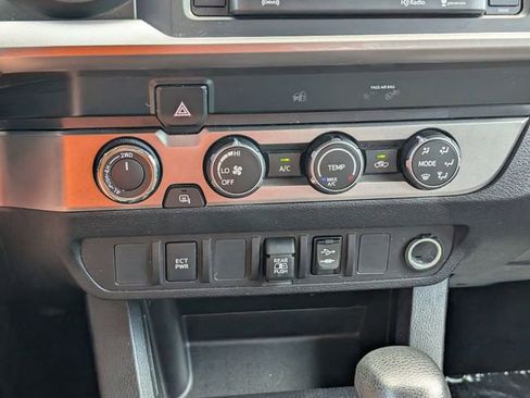 Used 2019 Toyota Tacoma SR5 image 27