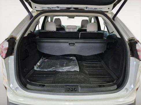 Certified 2021 Ford Edge Titanium w/ Equipment Group 301A image 19