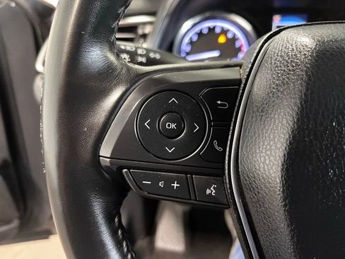 Used 2019 Toyota Camry SE w/ Convenience Package FWD image 23