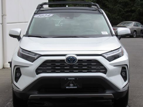 Used 2024 Toyota RAV4 Limited w/ Advanced Technology Package AWD/4WD image 3