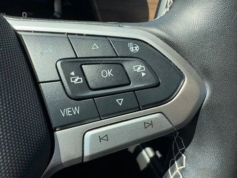 Used 2024 Volkswagen Atlas SE AWD/4WD image 33